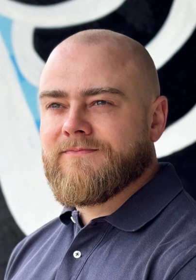 Dominic - Graphic Designer